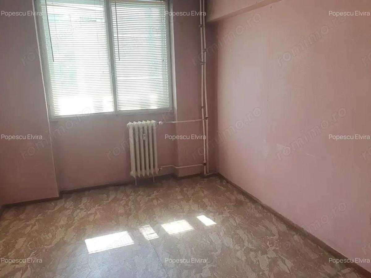 Vanzare 3 camere-decomandat-5 din 10-Dr Taberei-V Ialomitei-liber-bl 75-reabilitat-2 balcoane - 9