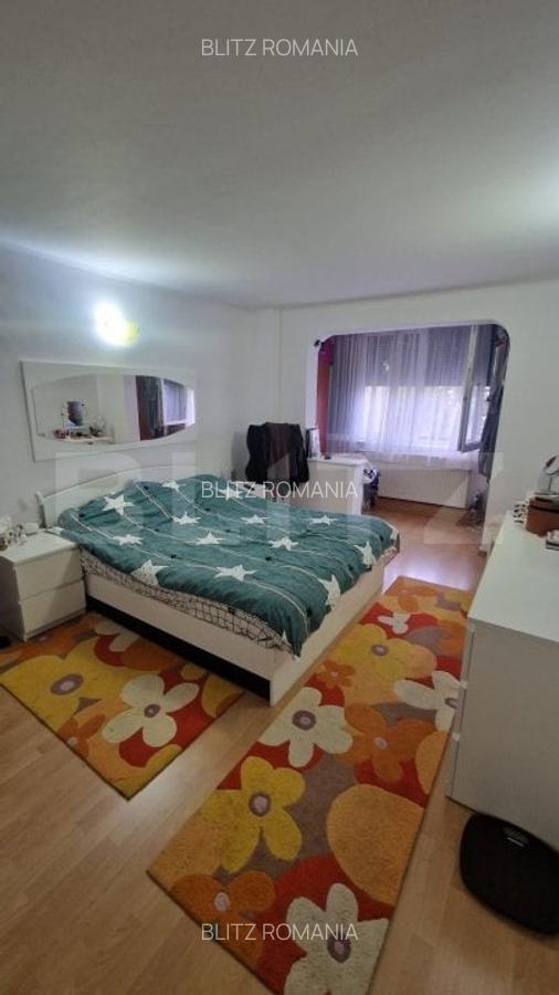 Apartament cu 4 camere, 2 bai, 90 mp, 2 locuri de parcare, zona Mall Coresi - 2