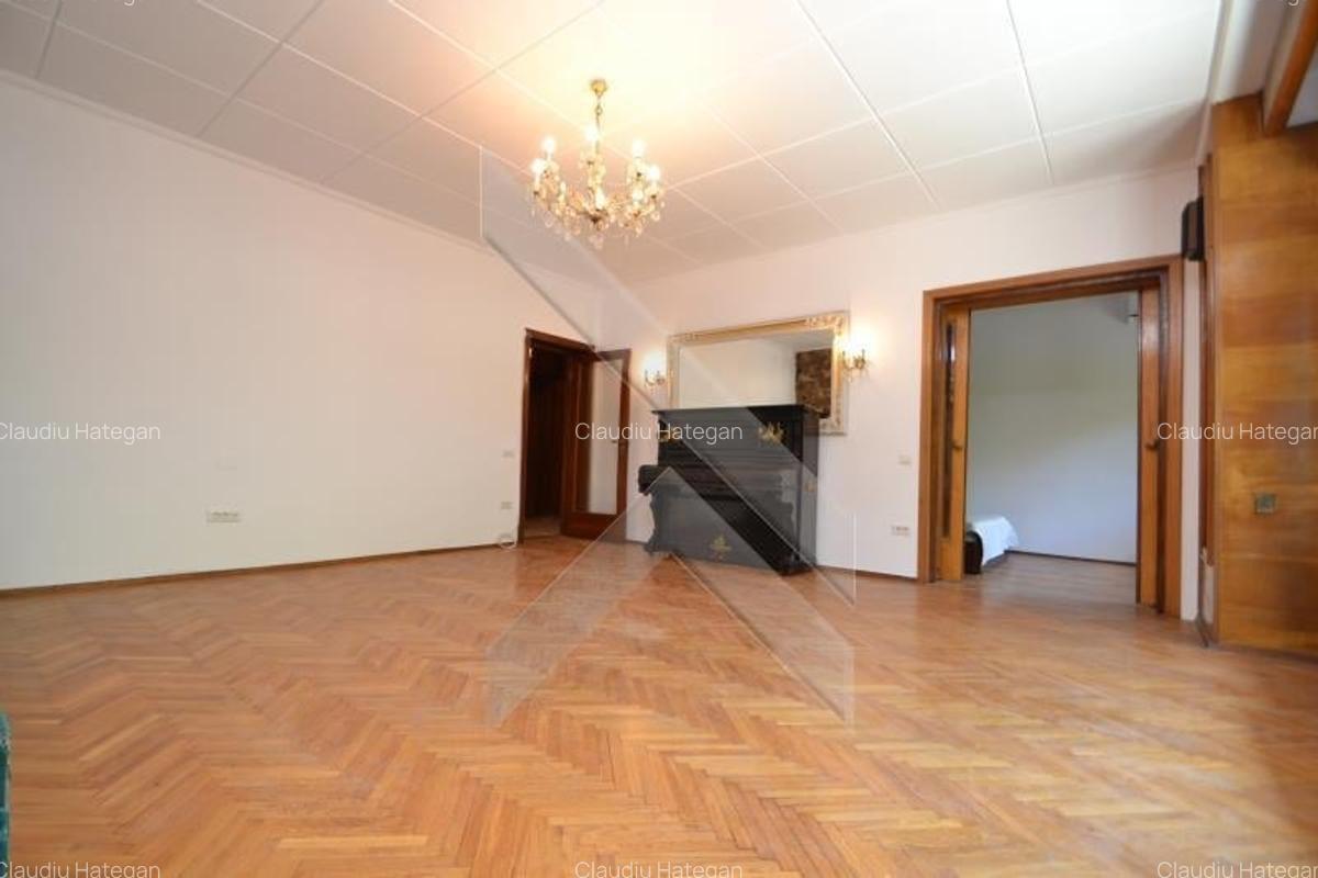Apartament cu 4 camere semidecomandat, mobilat în Victoriei - 2