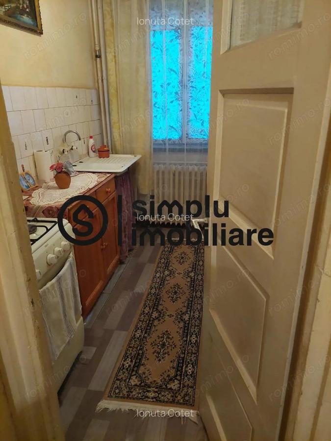 2 camere, etaj 2/4, Severinului - 77 000 Euro - 7 2 camere, etaj 2/4, Severinului - 77 000 Euro - 7