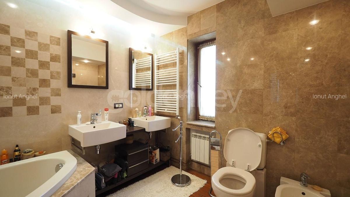 Casă cu 9 camere în Floreasca - 12