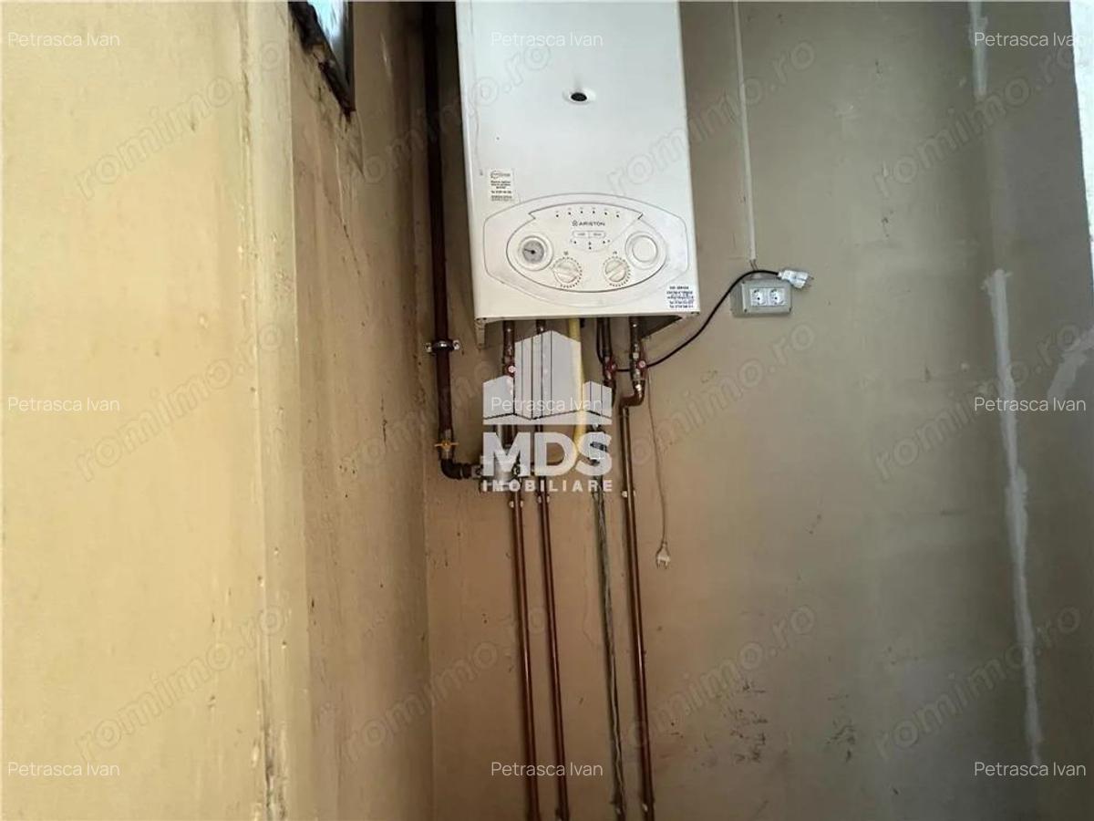 Decomandat cu central #259; la etaj 2 Bucovina - 2