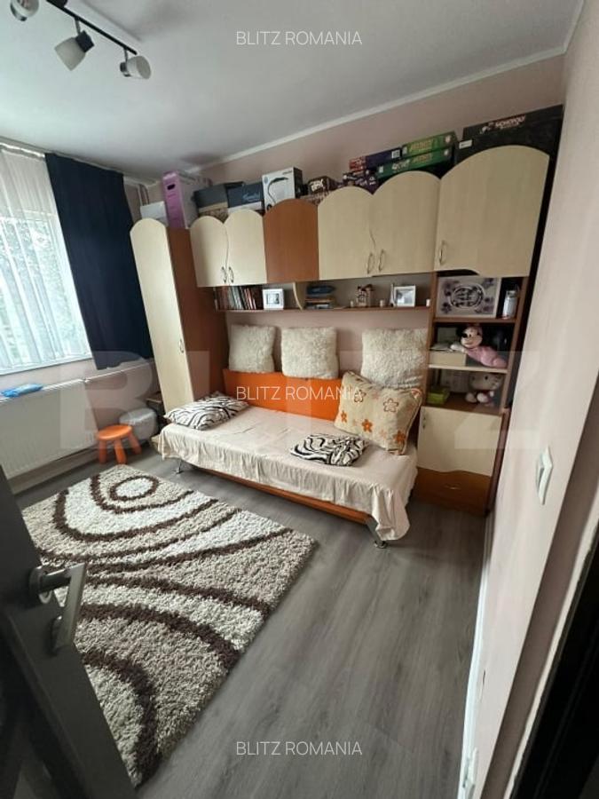 Apartament cu 3 camere, zona Rogerius - 7