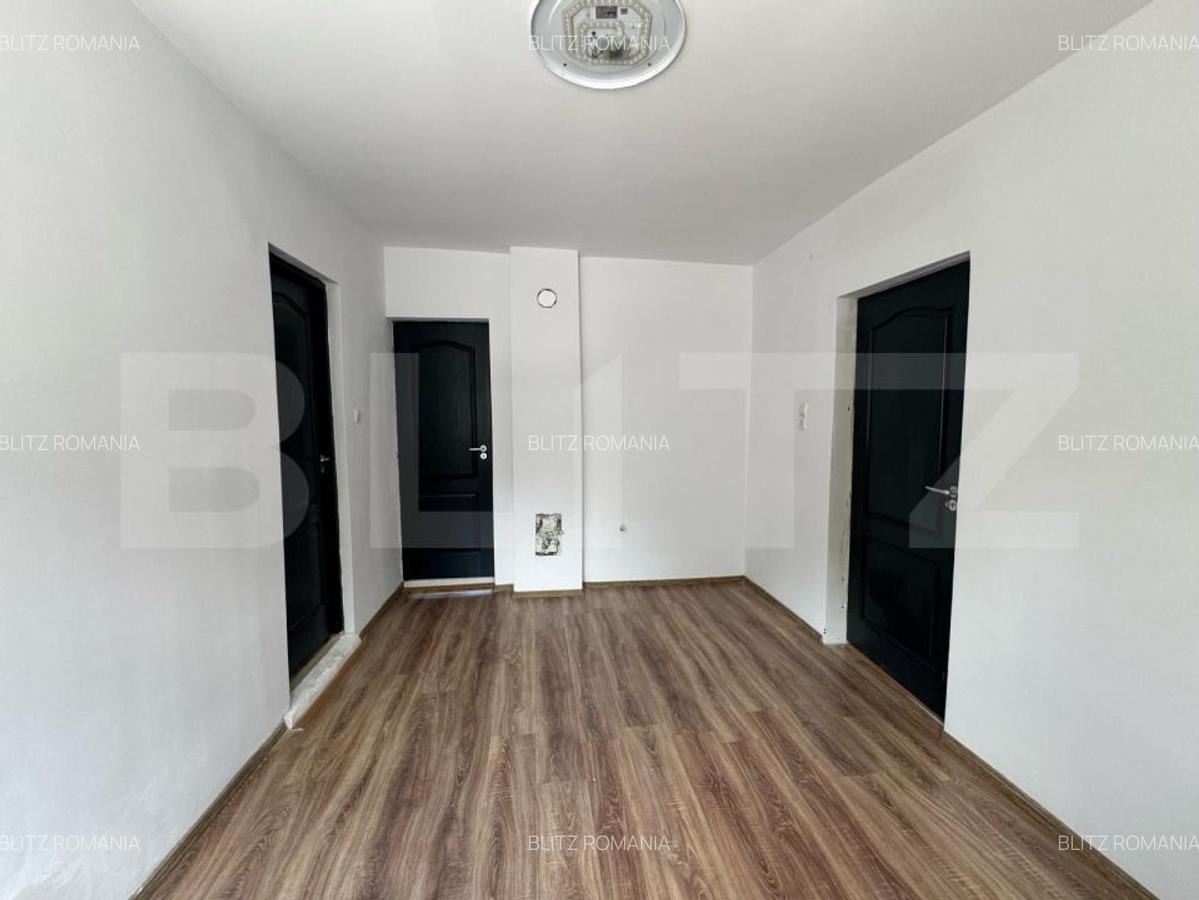 Casa cu 2 camere si cu o superba priveliste spre Castelul Corvinilor Hunedoara - 7