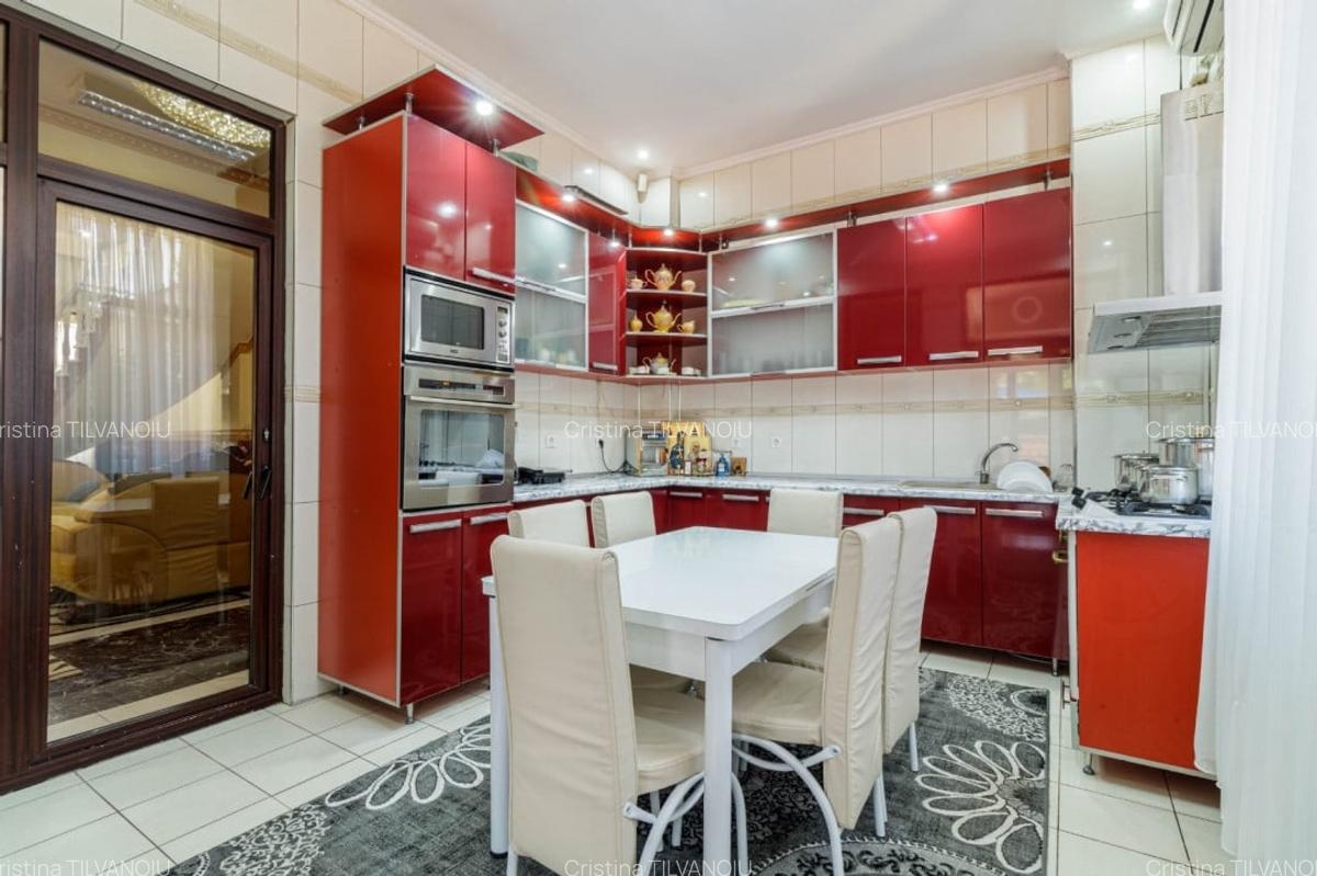 Locuinta spectaculoasa cu potential de business – 730 mp, sector 2 - 12