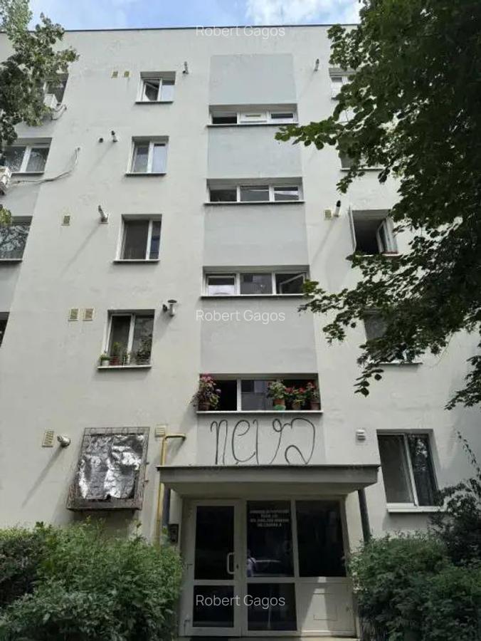 Apartament complet renovat la etajul 1, cu metrou la 5 minute Balta Alba - 1