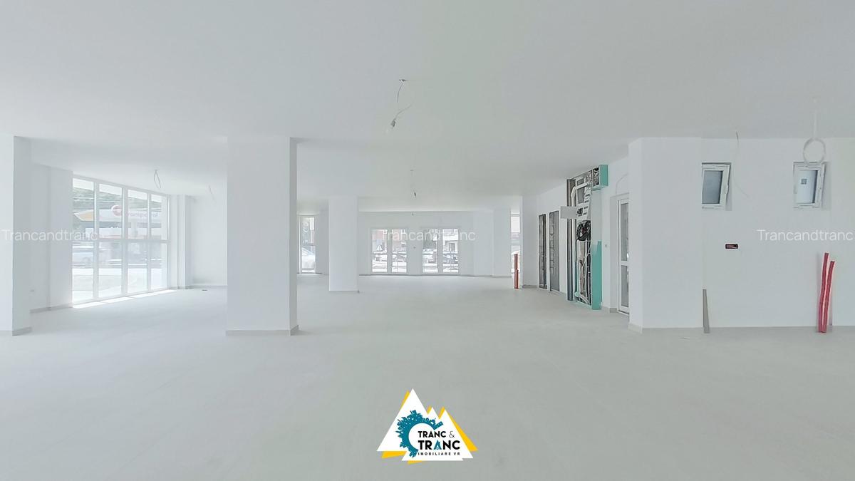 Spațiu comercial nou, de 290 mp, la prima inchiriere, pe Calea Radnei - 6