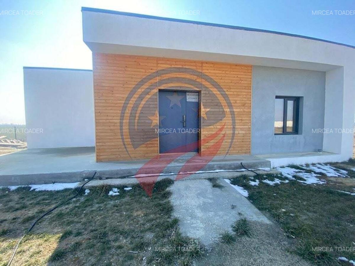 CASA 4 CAMERE PE PARTER ZONA SELGROS - 2