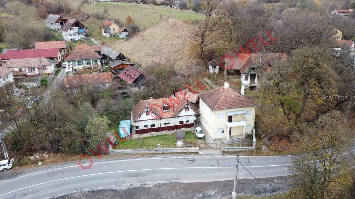 Casă cu 13 camere în Vâlcele - 3