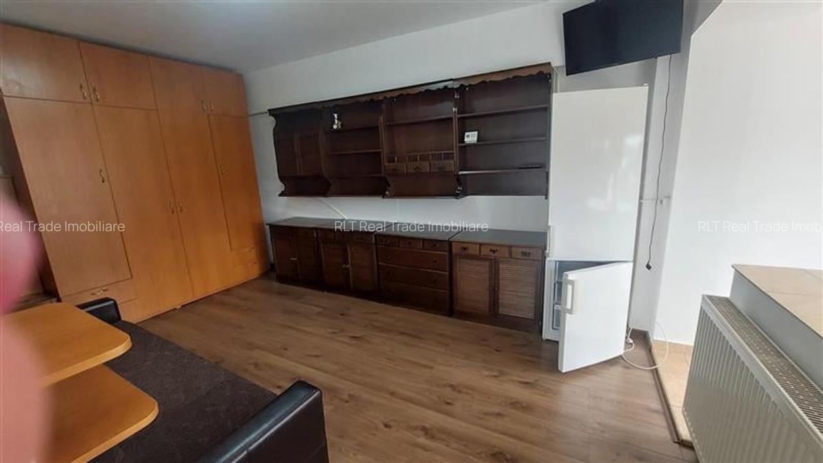 Garsoniera bloc de apartamente Centrul Civic - 4