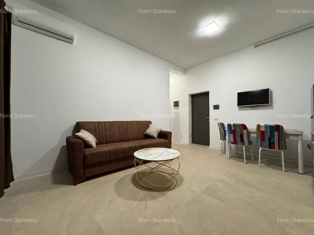 Proprietar, ofer spre inchiriere apartament cu 2 camere, in bloc nou - 5