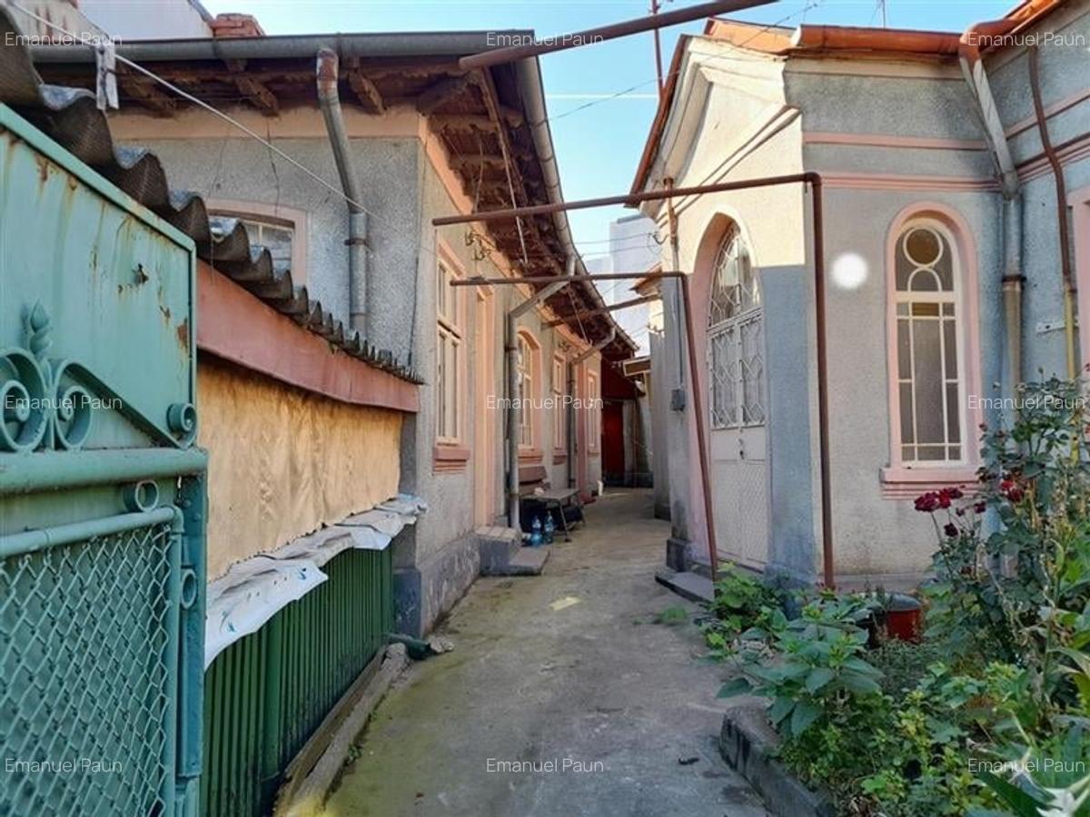 Casă cu 3 camere în Democrației - 2