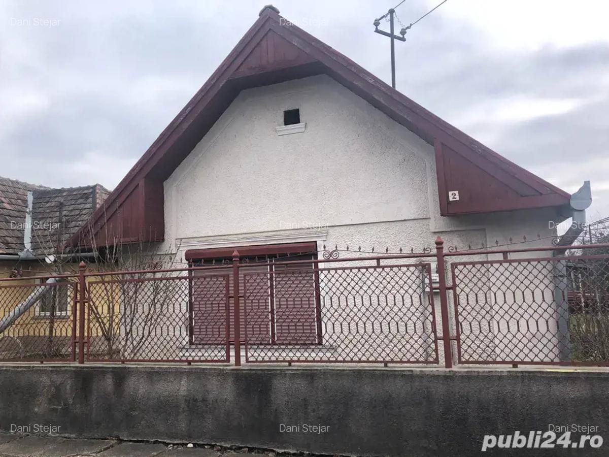 Casa de vanzare 3 camere - 1