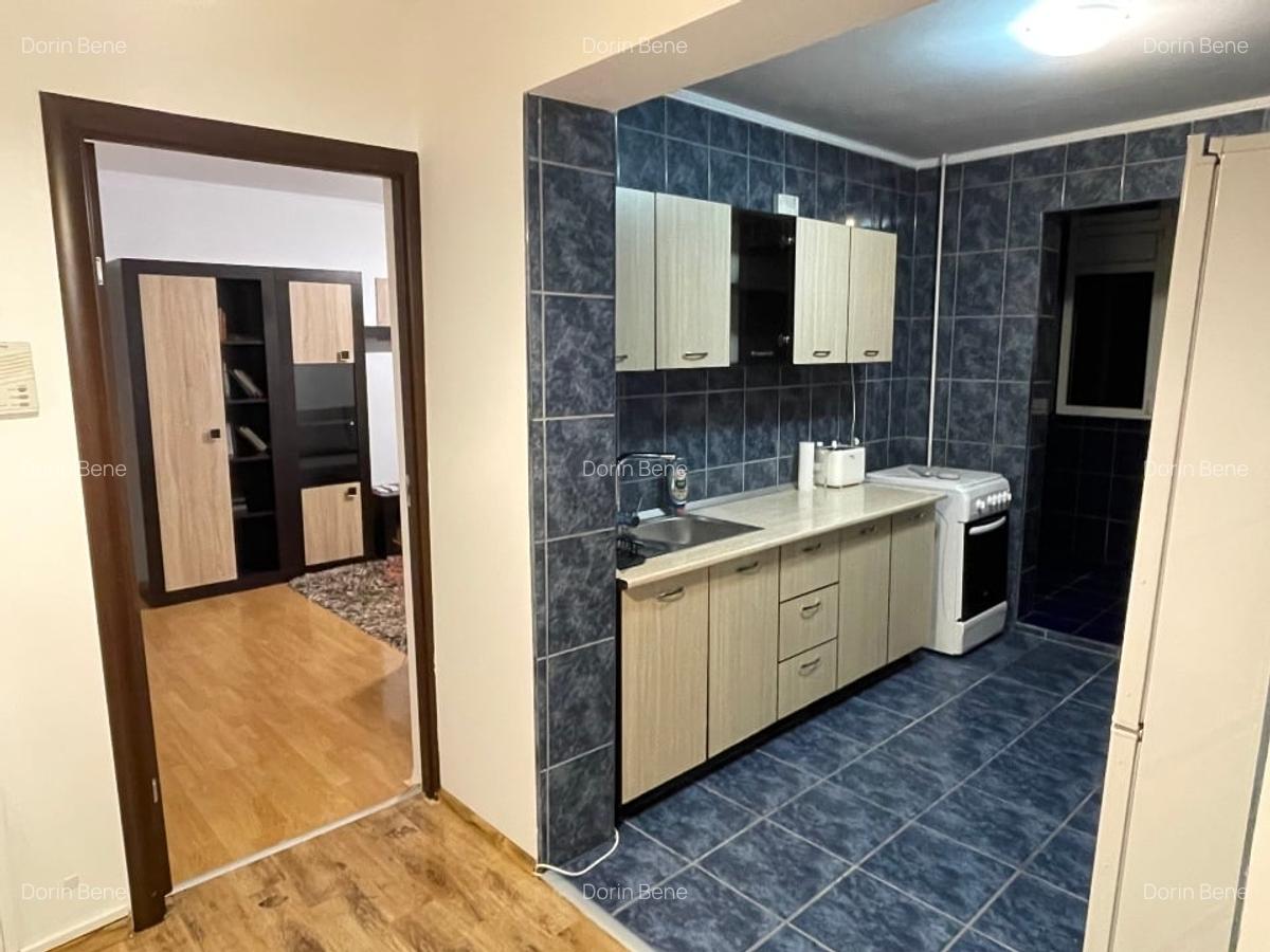 Inchiriere 3 camere Vitan Racari, vis-a-vis Kaufland,  zugravit&igienizat recent - 2