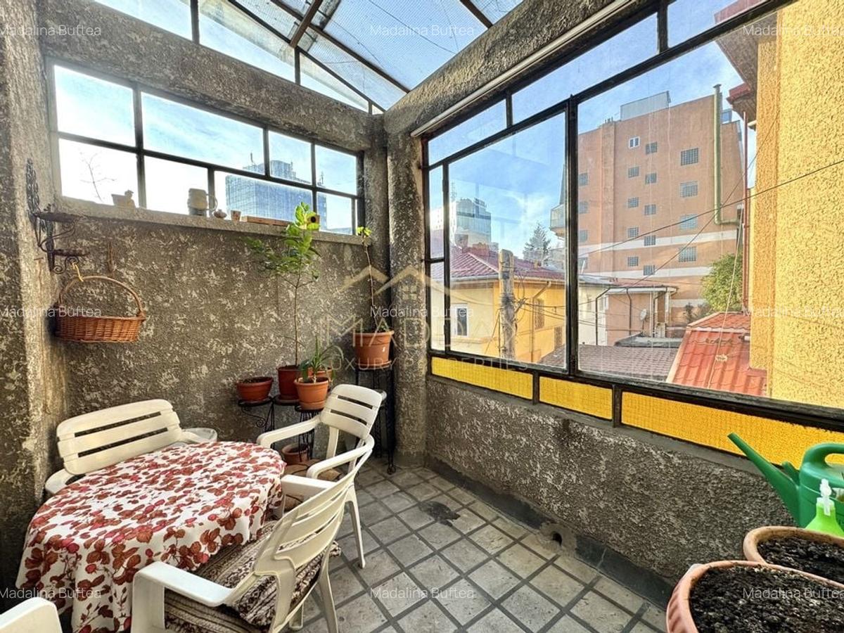 Vila cu 6 camere *310mp*  + Garaj // Primăverii - 39