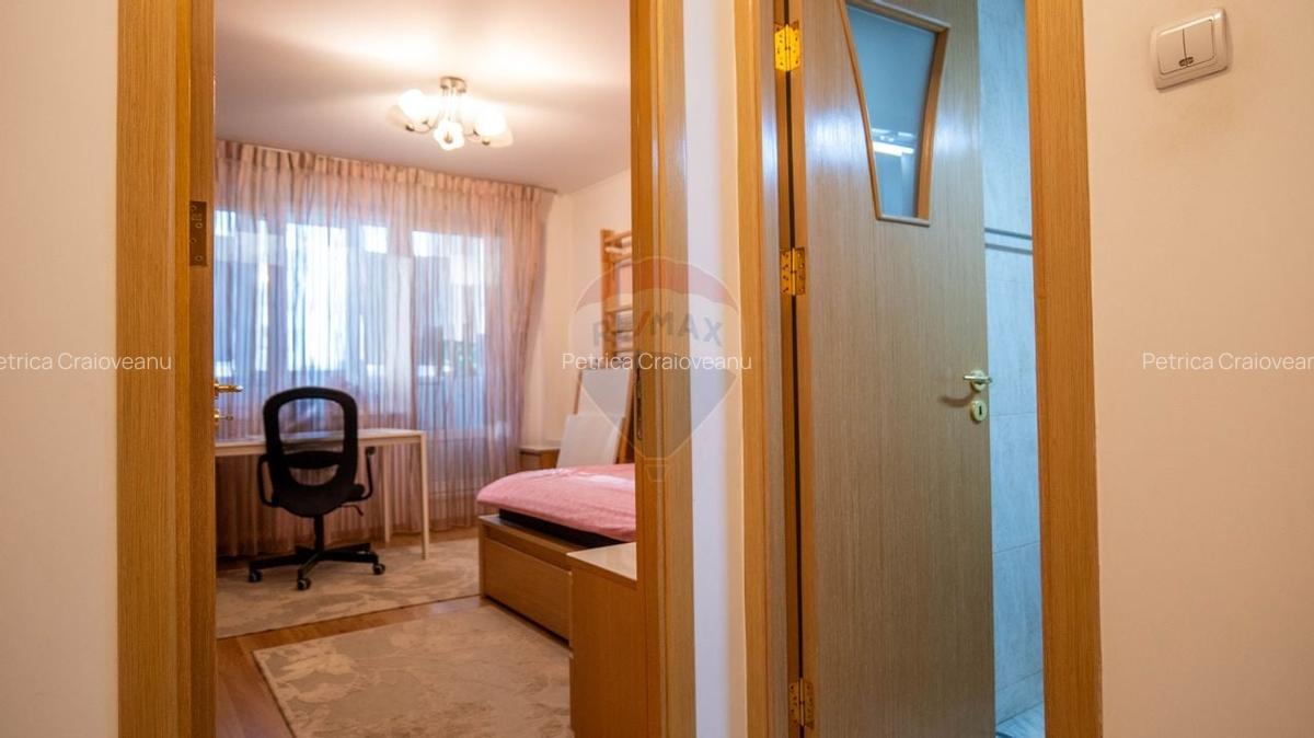 Oferta - Vanzare apartament 4 camere, decomandat, zona Bucur-Obor - 25