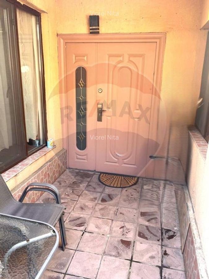 Casa cu 3 camere de vanzare in Constanta Zona Bd Mamaia - 2