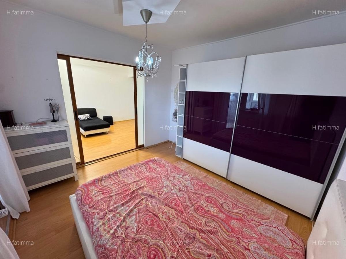 Proprietar Inchiriez apartament 4 camere de inchiriat - 1