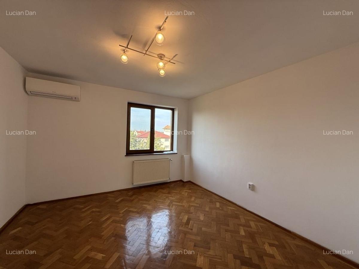 Vila spațioasă în Sisesti | 600 mp | 9 locuri de parcare | Teren 1500 mp - 26 Vila spațioasă în Sisesti | 600 mp | 9 locuri de parcare | Teren 1500 mp - 26
