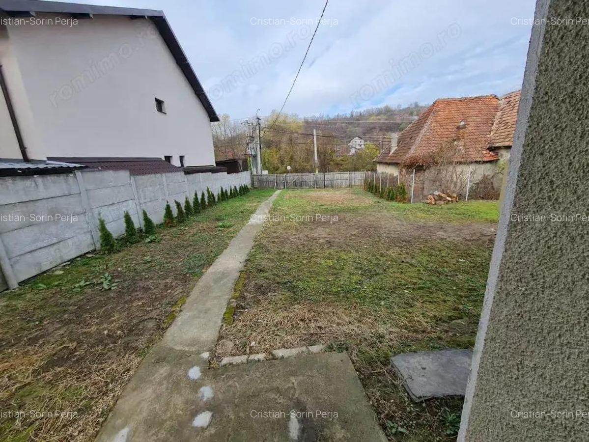 Teren Stefanesti-Valea Mare, S=539 mp, stradal - 1