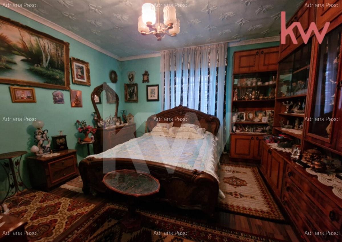 De vanzare casa pe teren de 1.390 m2 Craiova, Str. Bu - 5