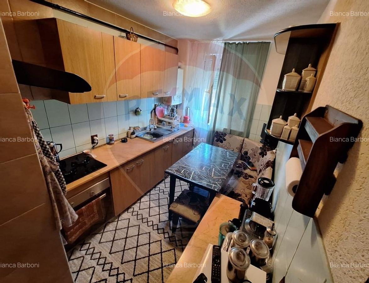Apartament cu 3 camere Hunedoara, jud. Hunedoara - 6