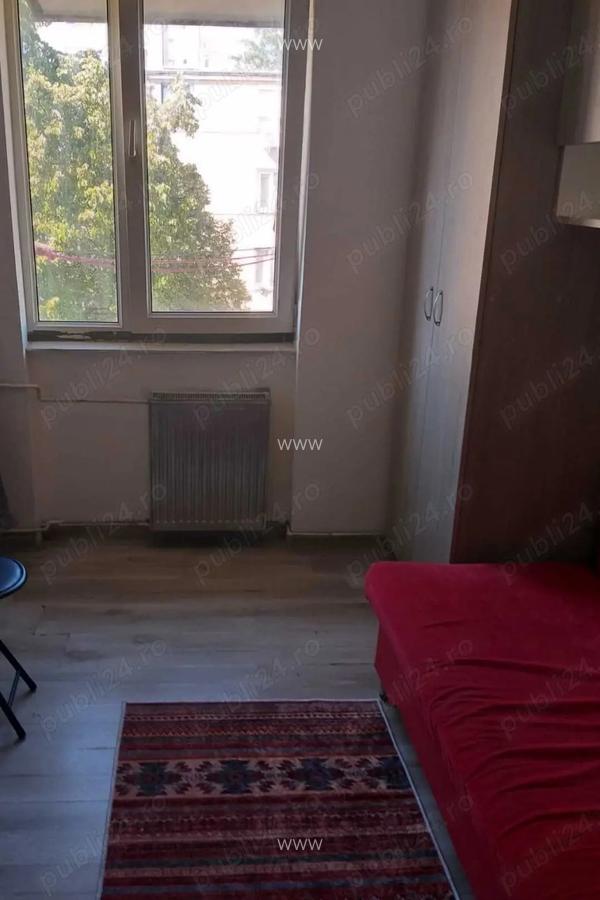 Proprietar inchiriez garsoniera zona centrala ISHO Facultatea de Medicina - 2