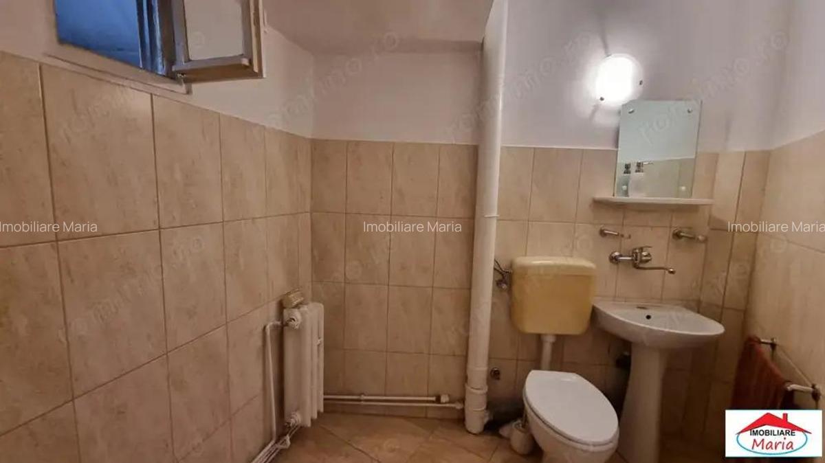 Apartament ultracentral 3 camere cu garaj si beci - 12