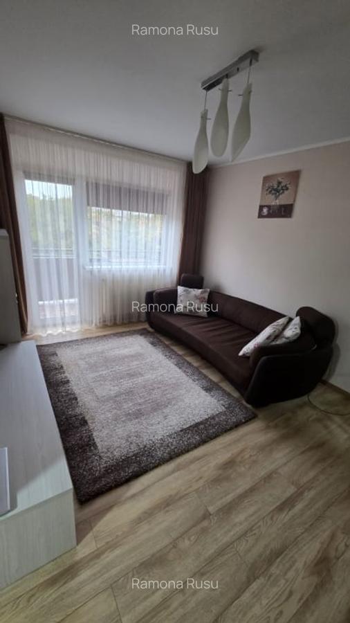 Apartament cu 4 camere, zona Careiului Micro 15 - 5