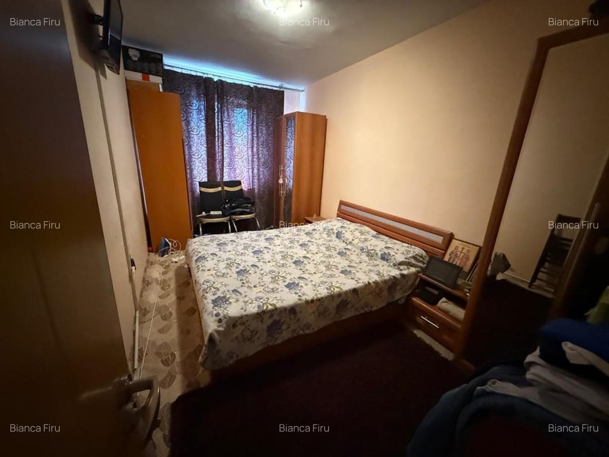 Apartament 3 camere semidecomandat, 50mp, Craiovita, zona Bigu Vechi - 3