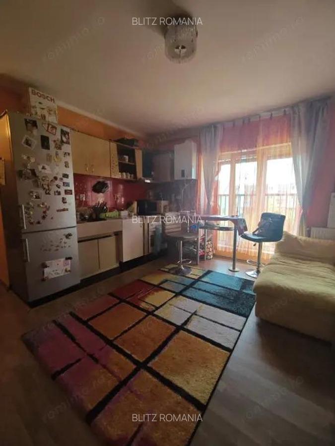 Apartament de vanzare, cu 2 camere, 43 mp, zona centrala - 2