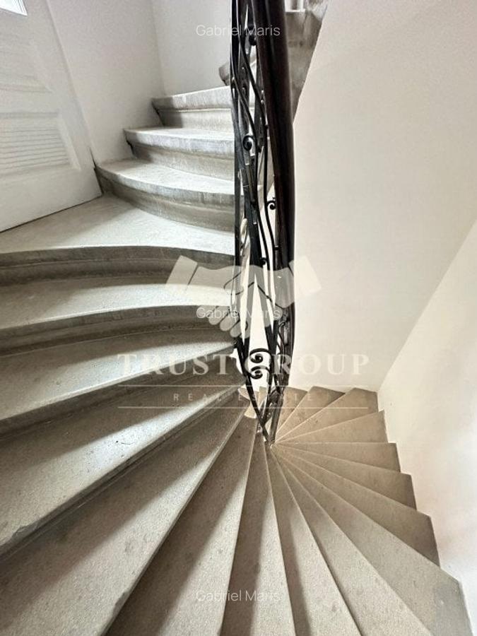 Apartament cu 4 camere decomandat în Romană - 16