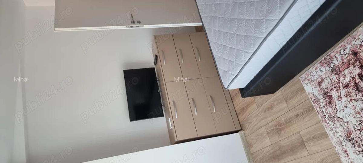 Particular 2 dec. LUX Universitate full mobilate si utilate - 5