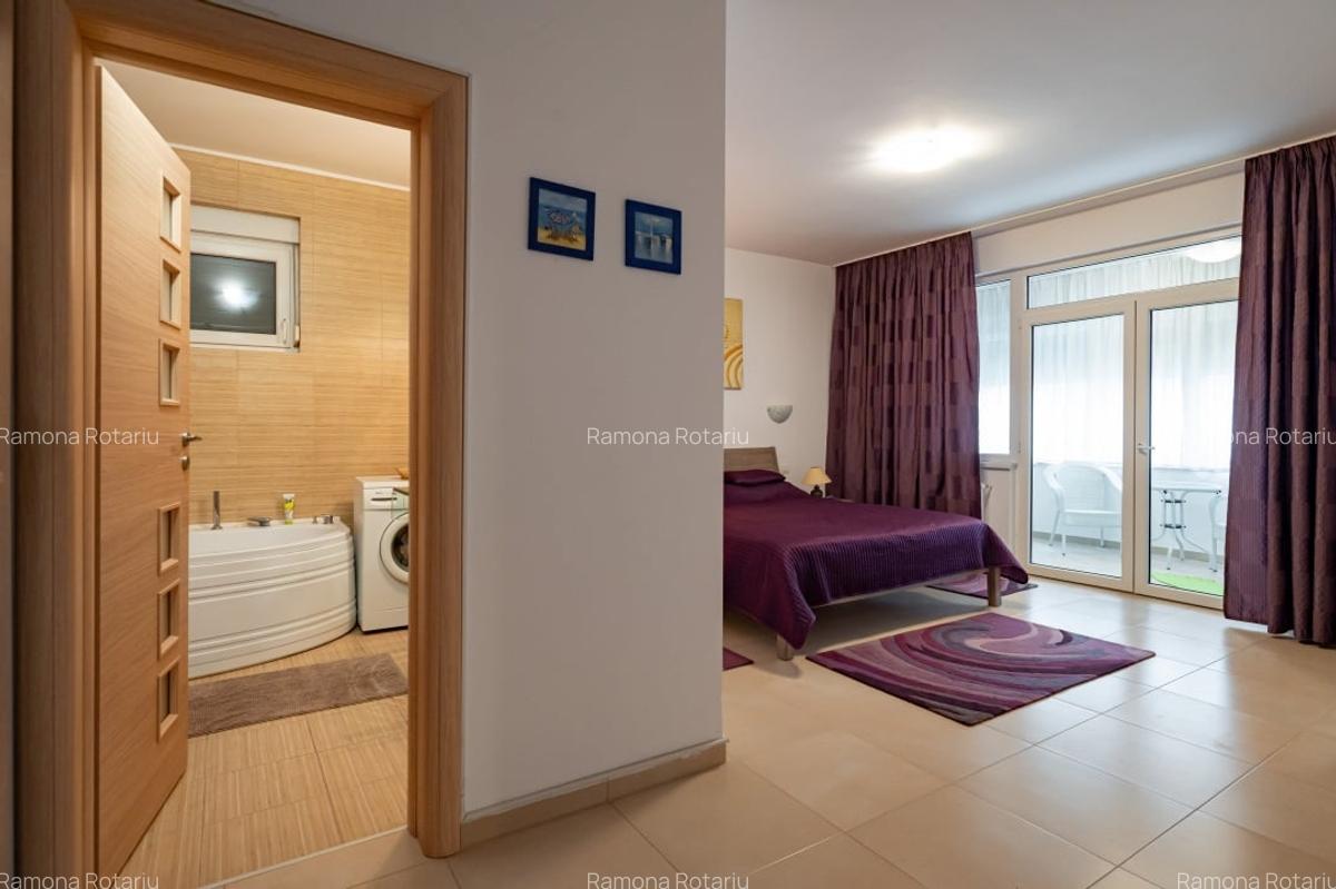 3 camere, 115 mp, Mamaia, zona centrala, pret sub media zonei (1350 euro/mp)! - 3 3 camere, 115 mp, Mamaia, zona centrala, pret sub media zonei (1350 euro/mp)! - 3