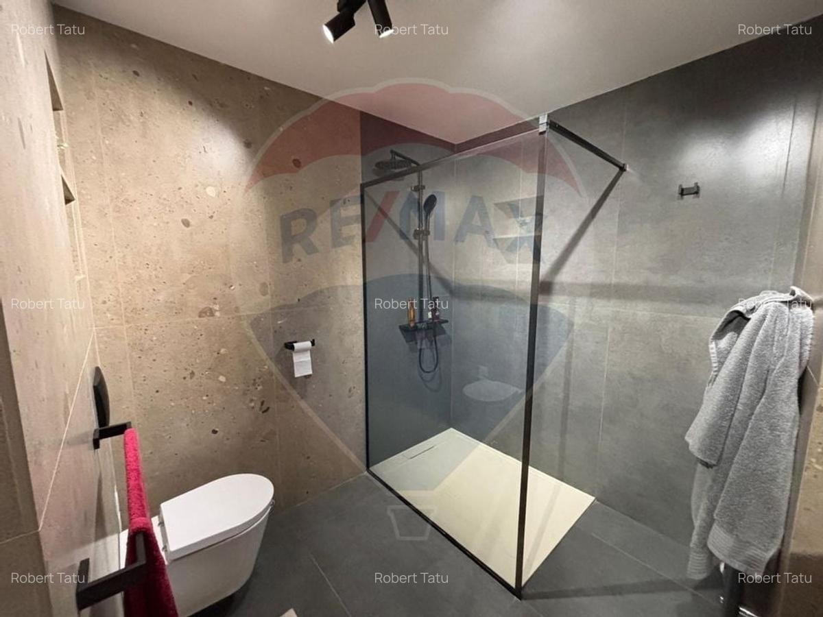 De inchiriat | 2 camere + parcare | Unirii - 8