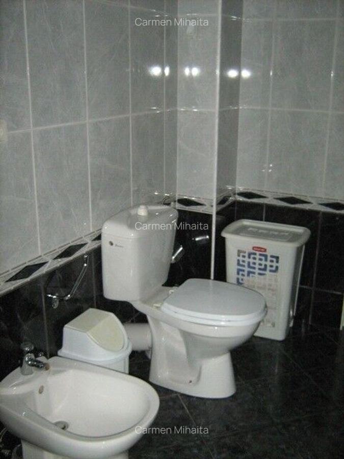 BANEASA, etaj de vila, 3 camere, mobilat si utilat, parcare. - 9