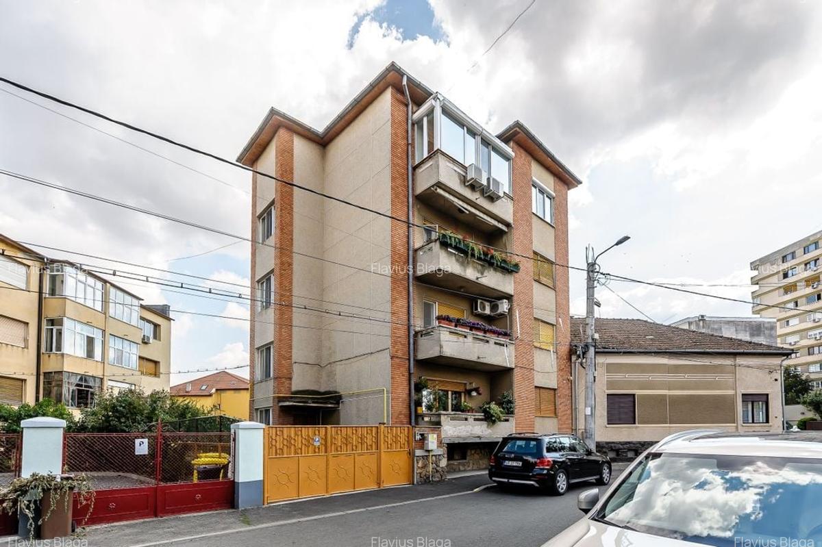 Apartament cu 4 camere LUX, zona Gloria - Pedagogic - Malul Mureșului - 2