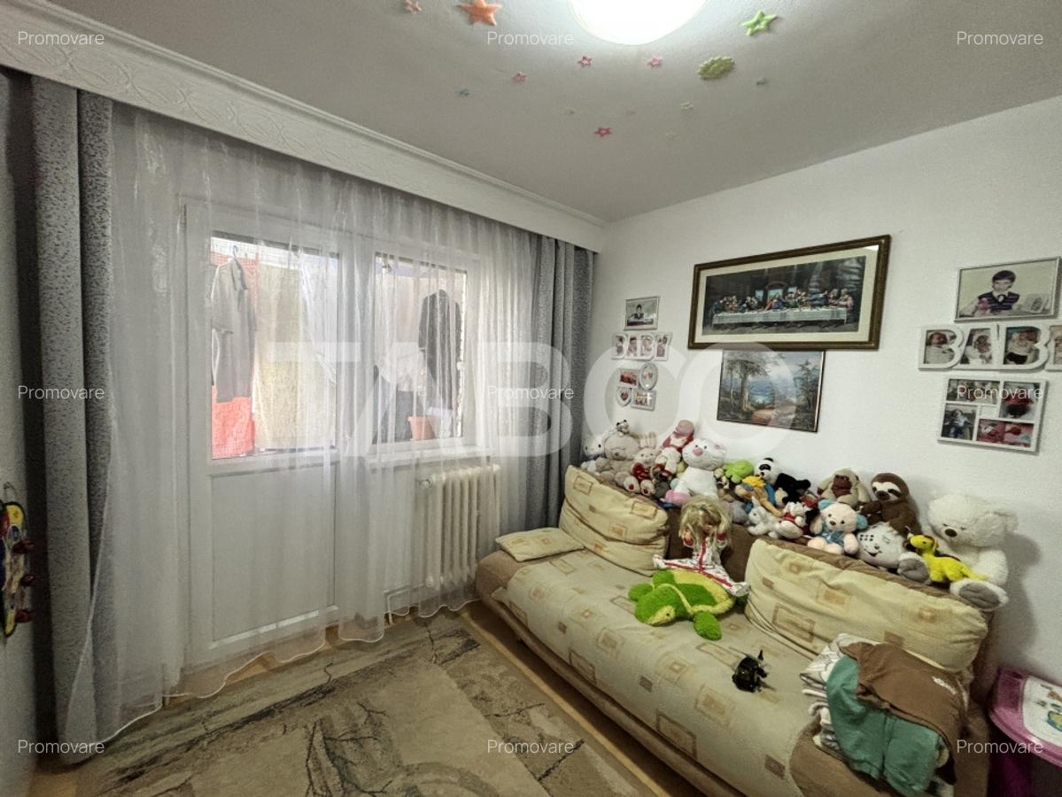 Apartament de vanzare  3 camere cu pivnita zona Valea Aurie - 7