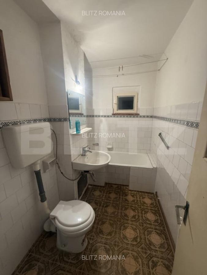 Apartament cu 3 camere, decomandat, 72 mp, zona Triaj - 9