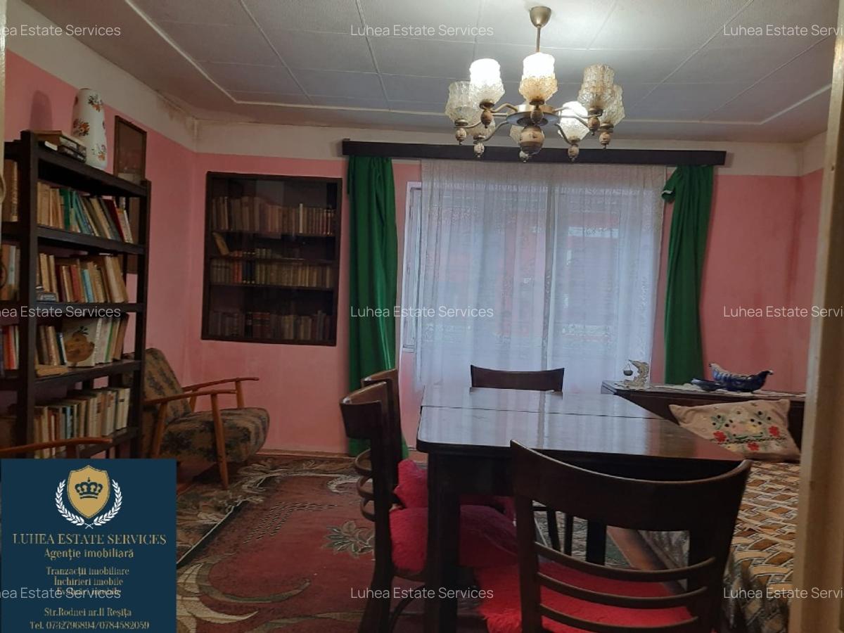 Casă cu 3 camere, atelier de lucru și seră - 4