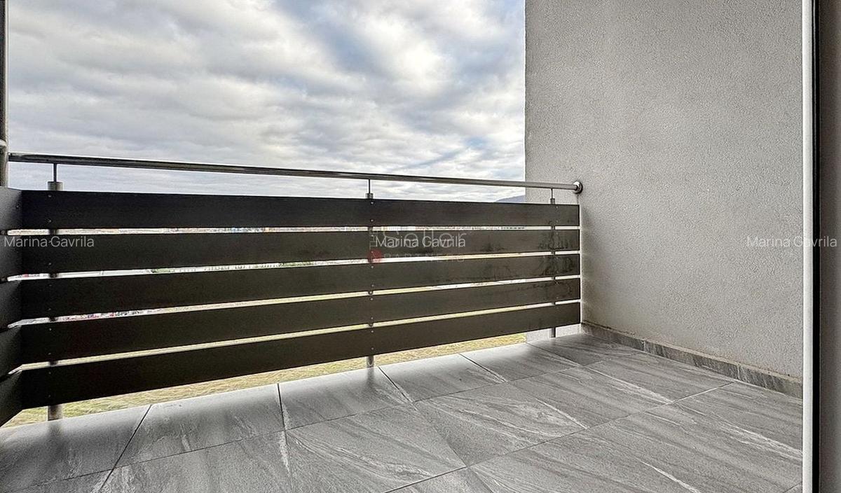 Suprafata Generoasa | 2 Balcoane - 9