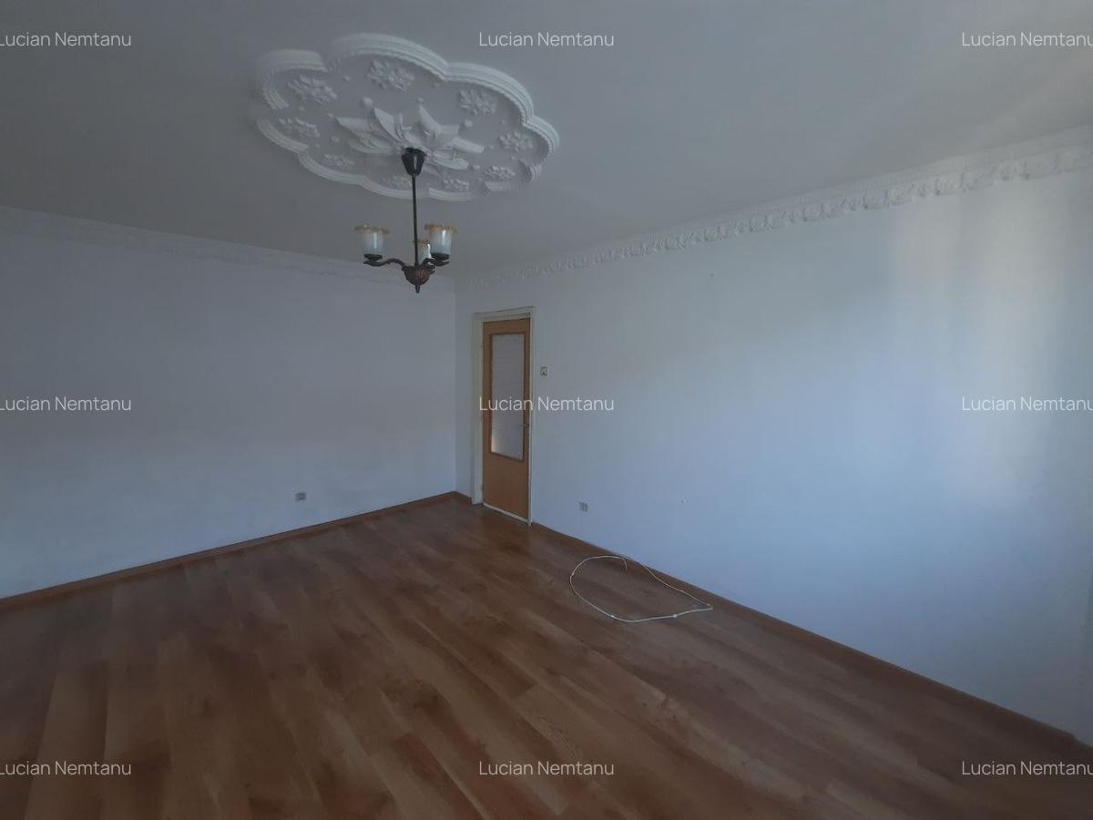 Apt 3 cam decomandat, 80 mp, Calea Romanului (Aurorei), Cod 159719 - 2