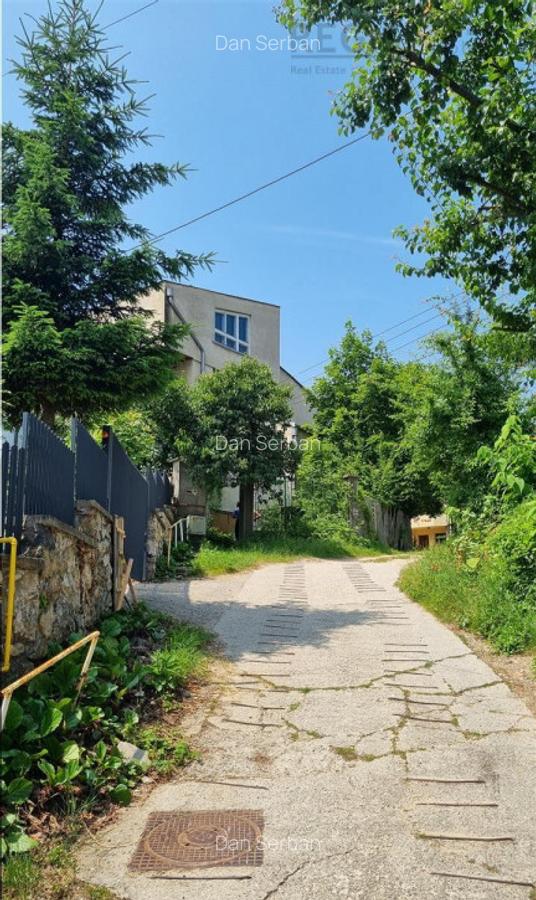 Vila de 7 camere intr-o zona preferentiala a Brasovulului - 14 Vila de 7 camere intr-o zona preferentiala a Brasovulului - 14