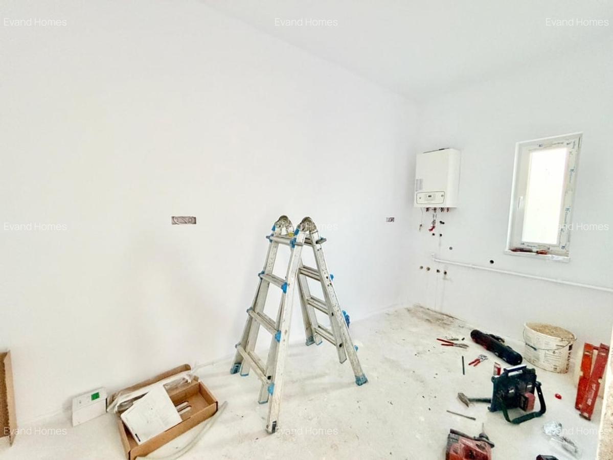 Duplex Individual 4 camere + toate utilitatile - Mosnita Noua - 8