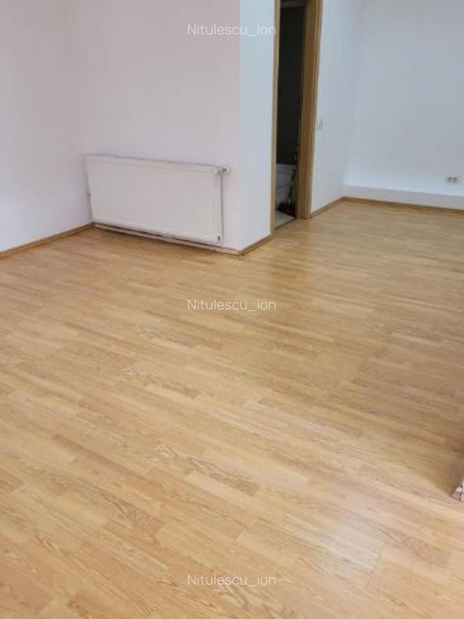 Proprietar inchiriez birou parter 50 mp - 3