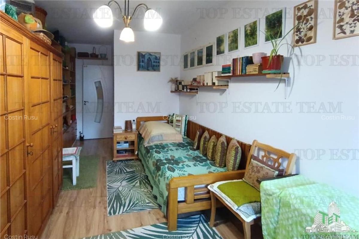 Apartament 2 camere zona Titan, curte proprie 37mp in vila - 9