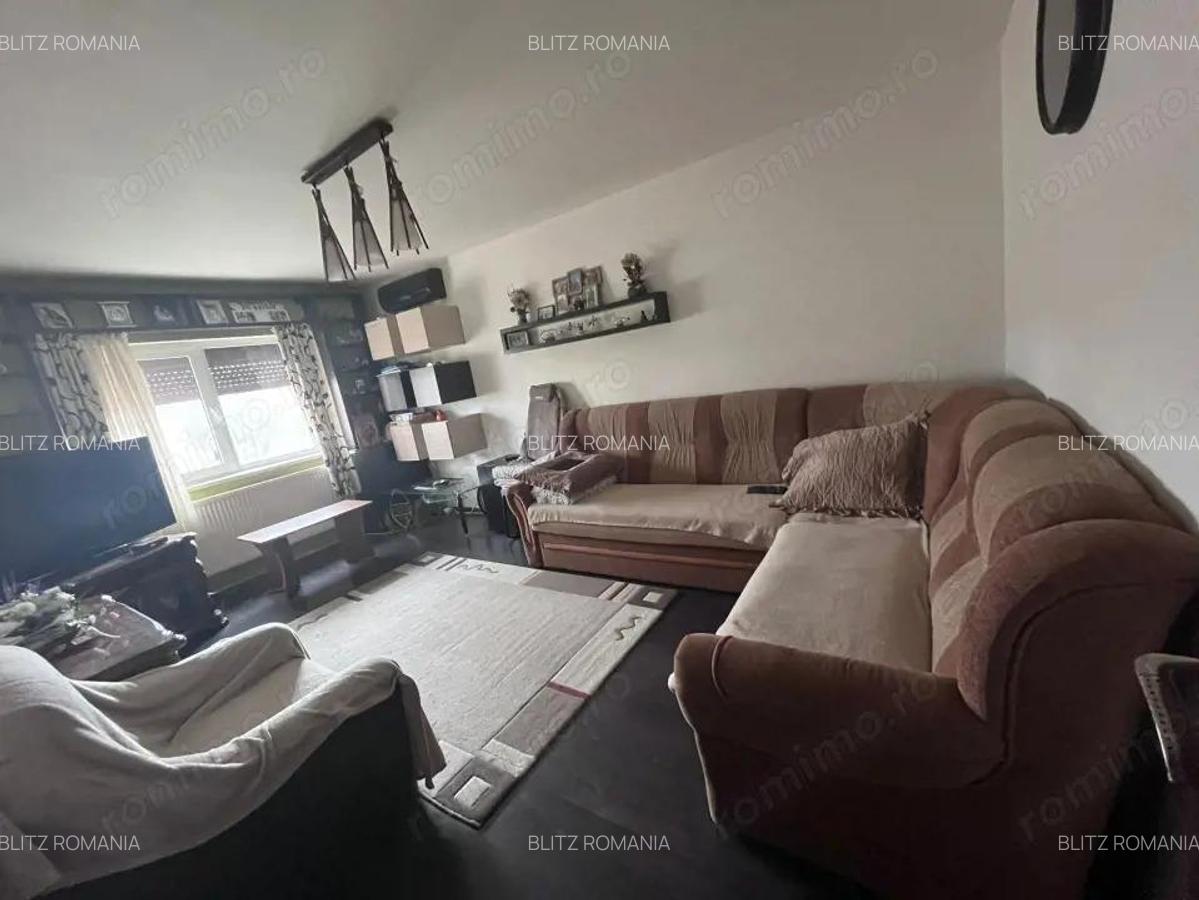 Apartament 3 camere, 71.84 mp, zona 1 Mai - 5