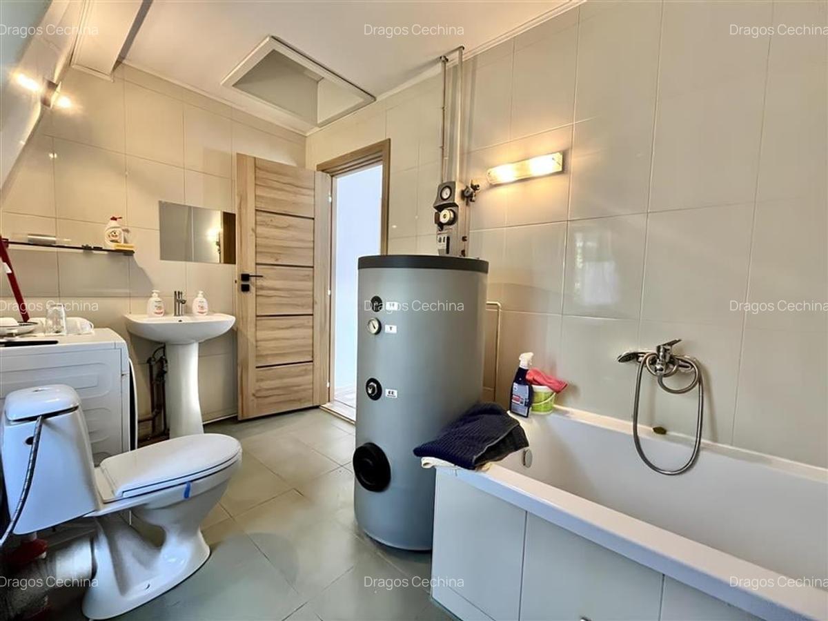 Casa Individuala cu 5 Camere zona spitalul Judetean - 12