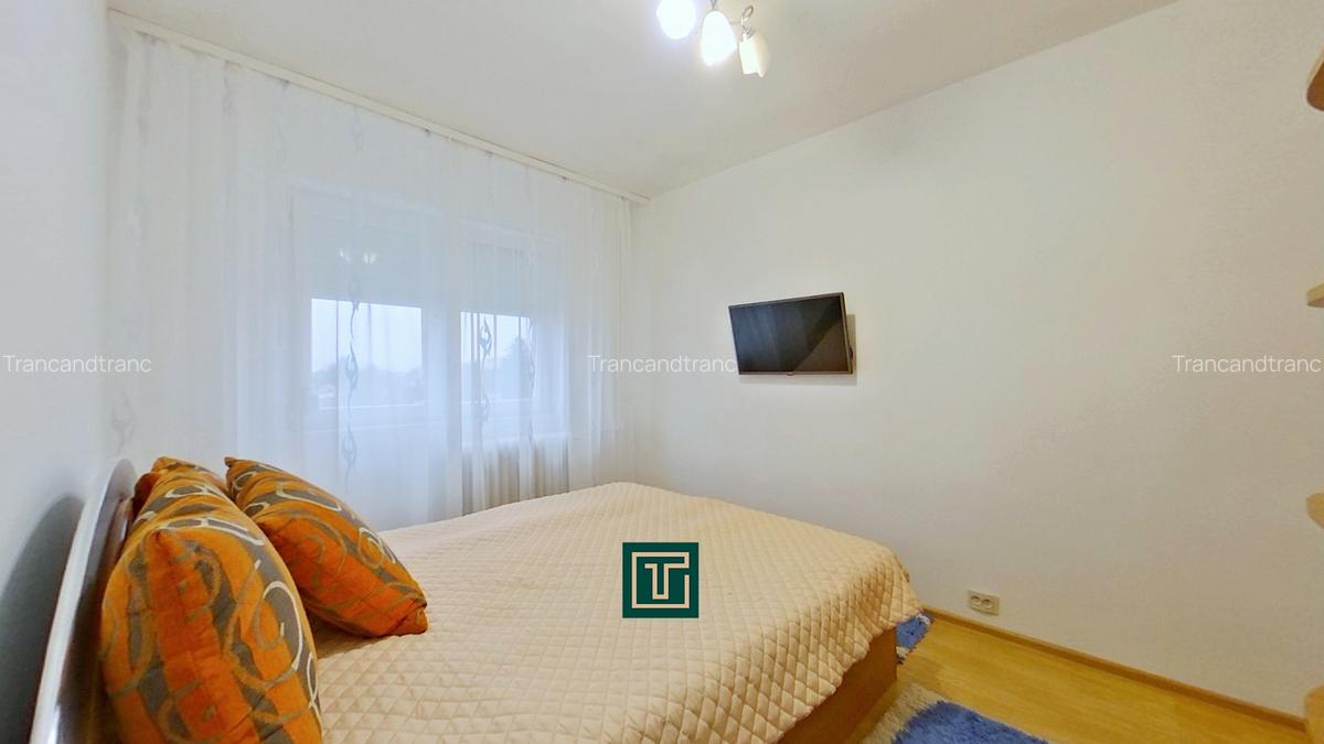 Apartament cu 3 camere de vânzare în cartierul Aurel Vlaicu, Arad - 2