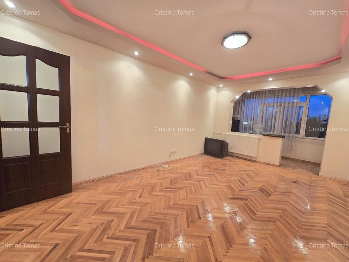 Liber apartament 3 camere la 4 minute de Stb Mutare rapida - 2